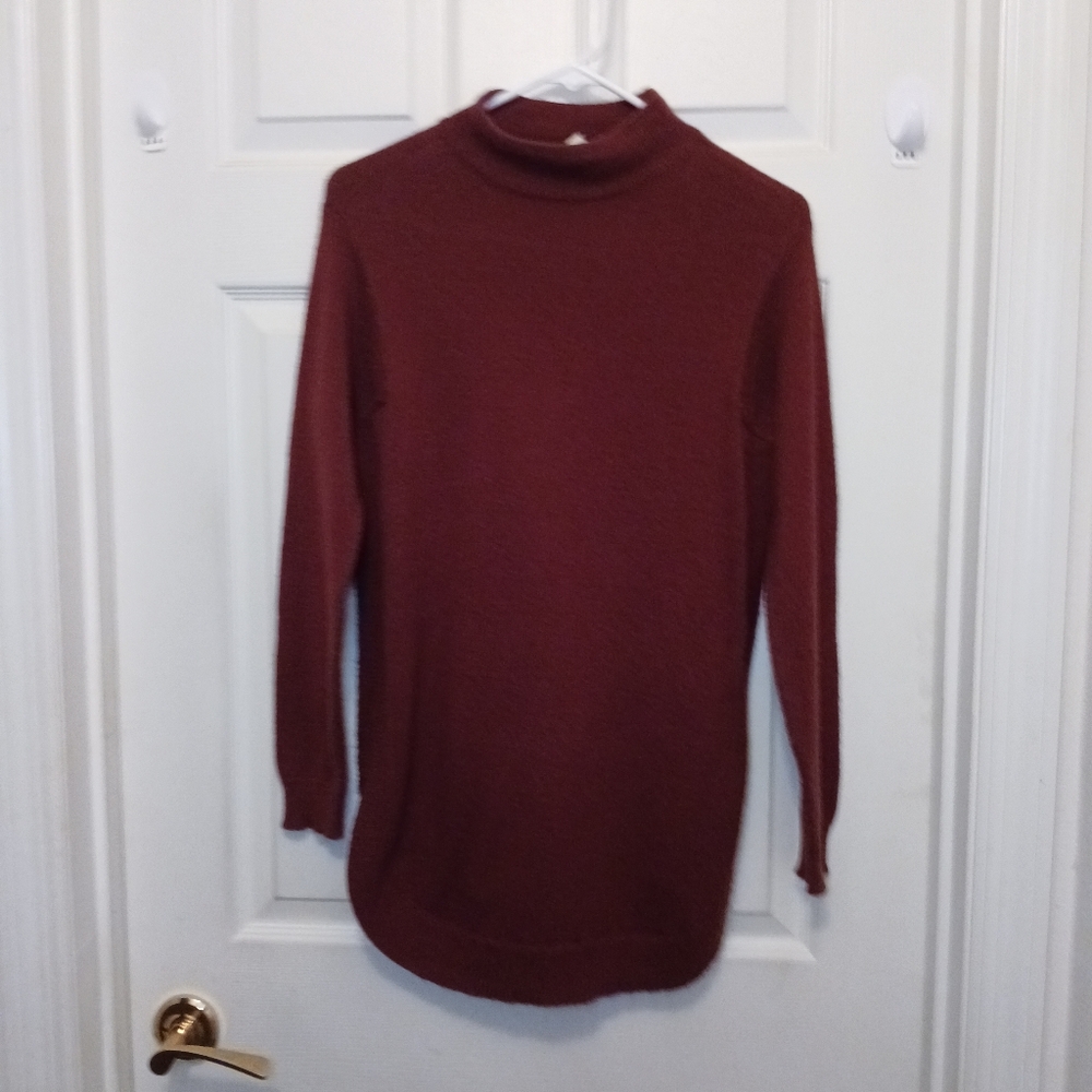 Chicos Tunic Sweater Women's Size OP US Size 4P Cherry Red  Burgundy Wine Fall